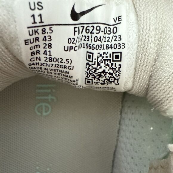 Nike Air Zoom Pegasus 40 PRM Wmns Size 11 Running athletic Shoes FN7629-030 - Picture 12 of 14